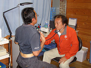 南アルプス・北岳で登山者の健康と安全を守り続ける北岳診療所