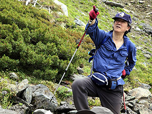 3000メートル級の山々が連なる南アルプスで長年調査を続けている静岡大の増沢武弘教授 