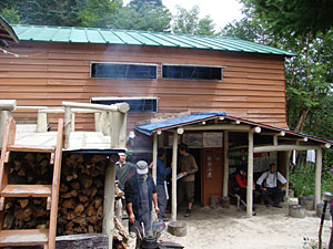 山小屋情報　鳳凰小屋